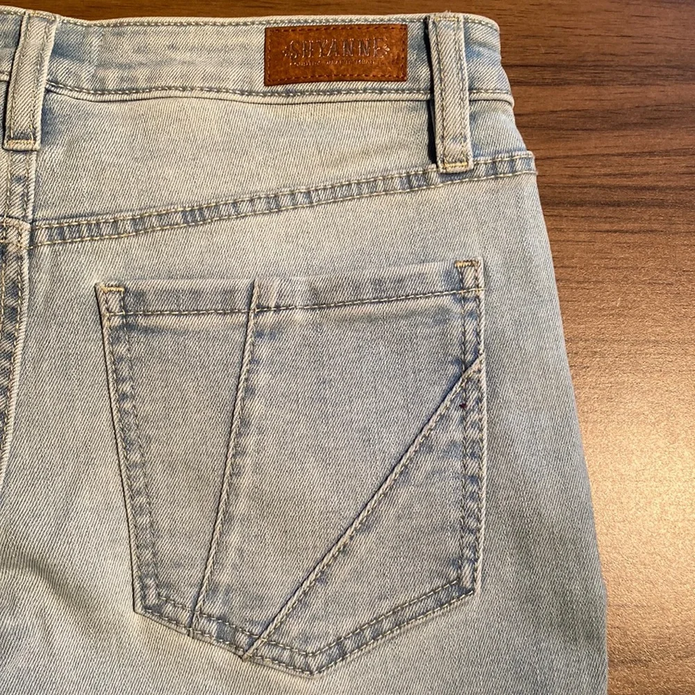 Shyanne Women’s High Rise Flare/Wide leg Denim Jeans. - Picture 6 of 7